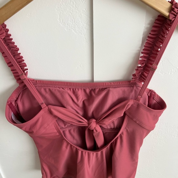 KONA Sol Size M one-piece - Picture 8 of 9